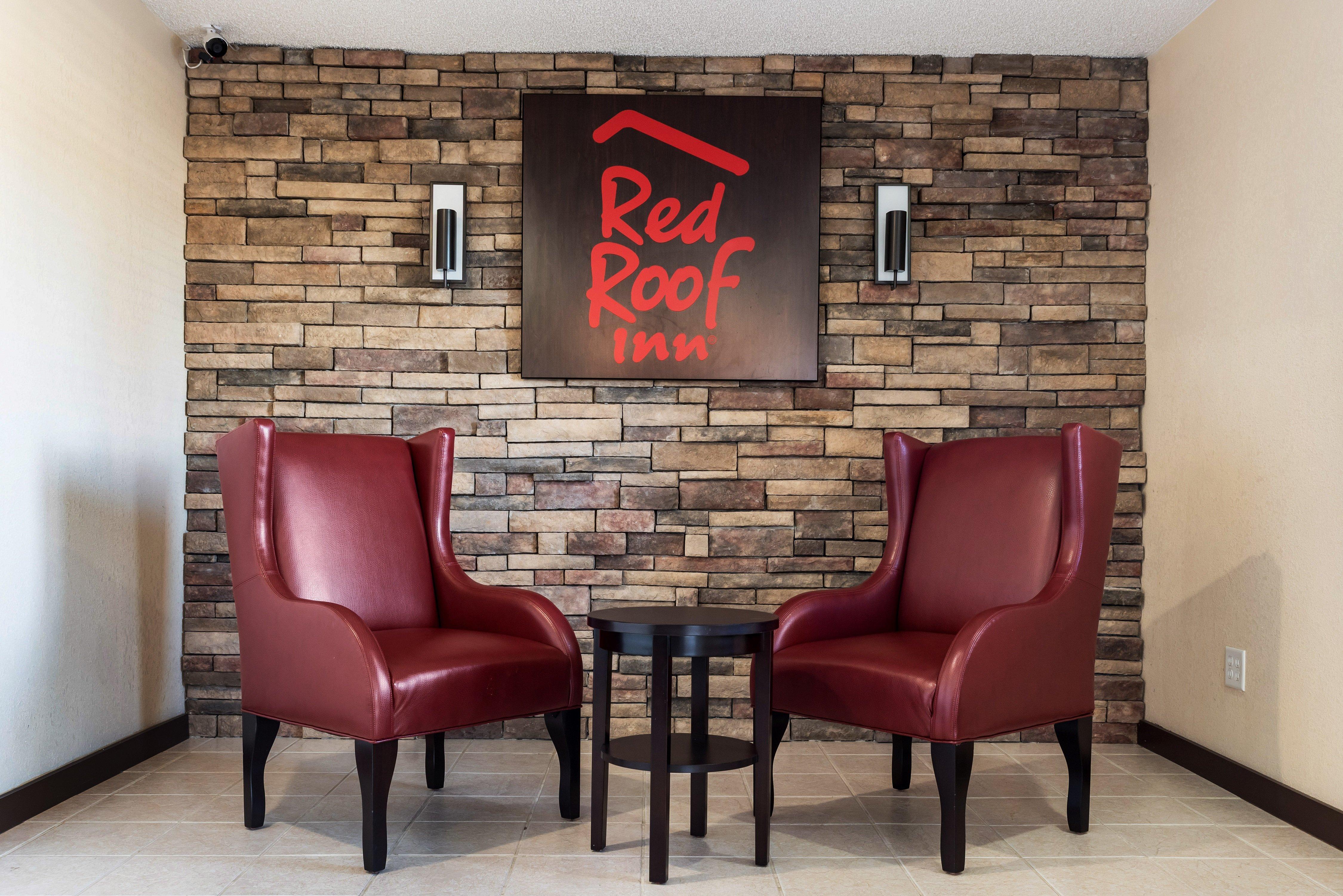 Red Roof Anderson, In 2*